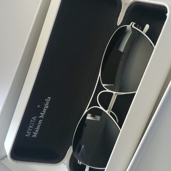 Sunglasses mykita + maison Margiela - Picture 2 of 5